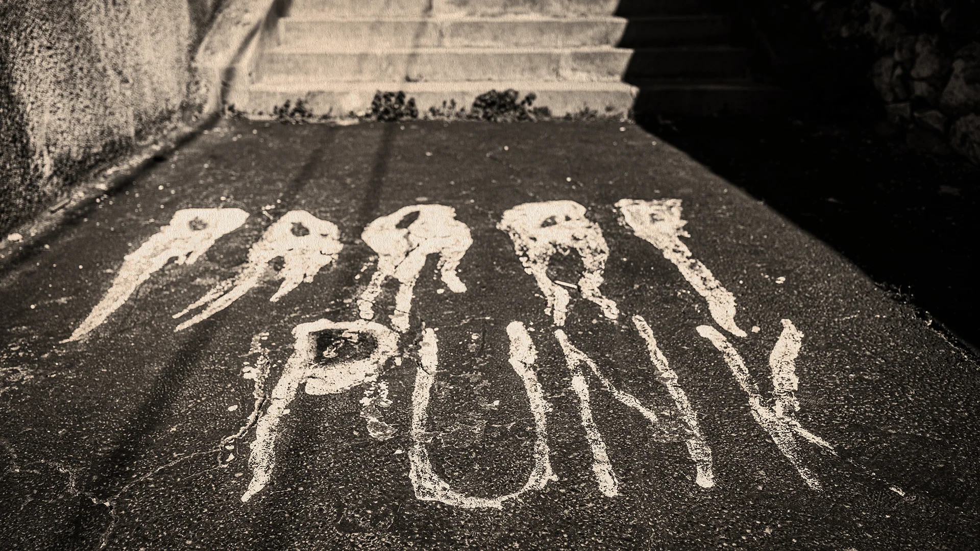 Grafit "Parafi Punk" na riječkom asfaltu